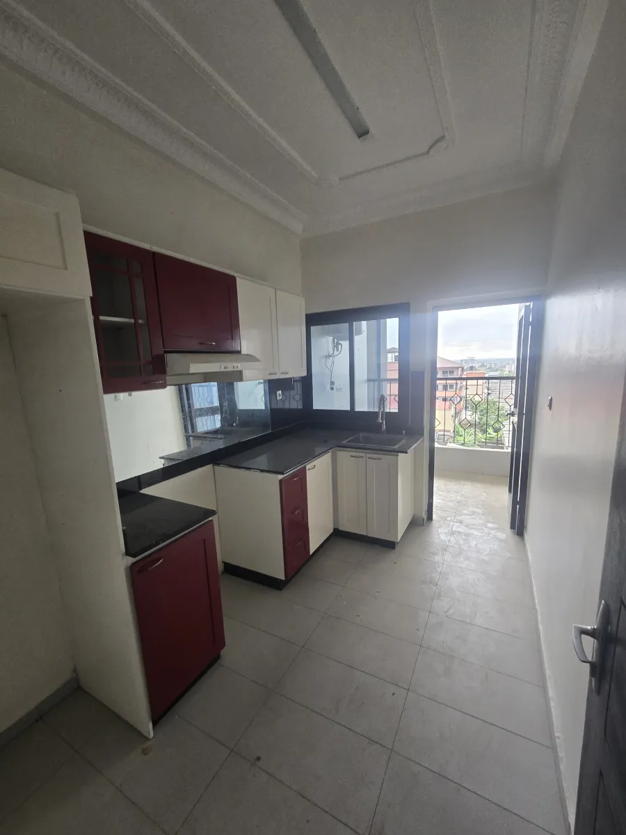 Appartement haut standing à louer a kotto bordure du goudron — Léa immobilier au Cameroun