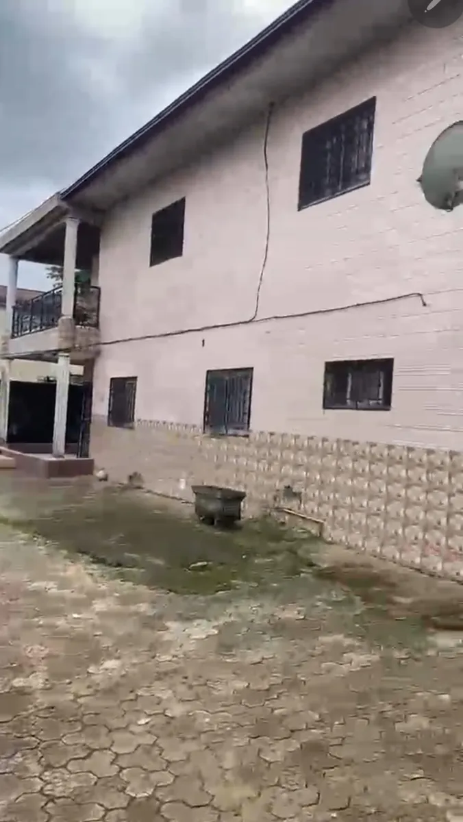 Immeuble à vendre situé à santa Barbara — Léa immobilier au Cameroun