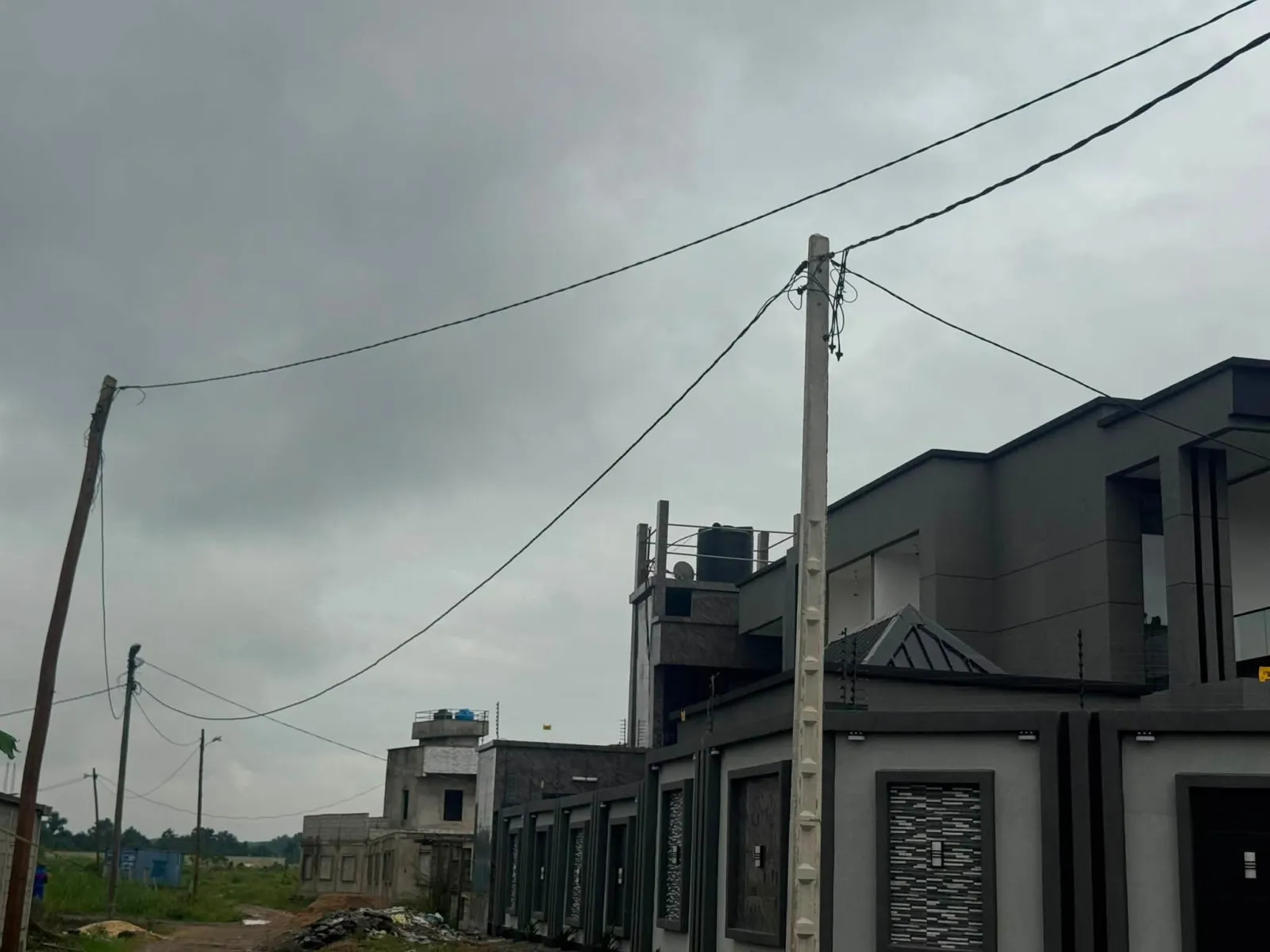 Terrain titré a vendre a bonamoussadi denver  au niveau du complexe sportif Ngannou  — Léa immobilier au Cameroun